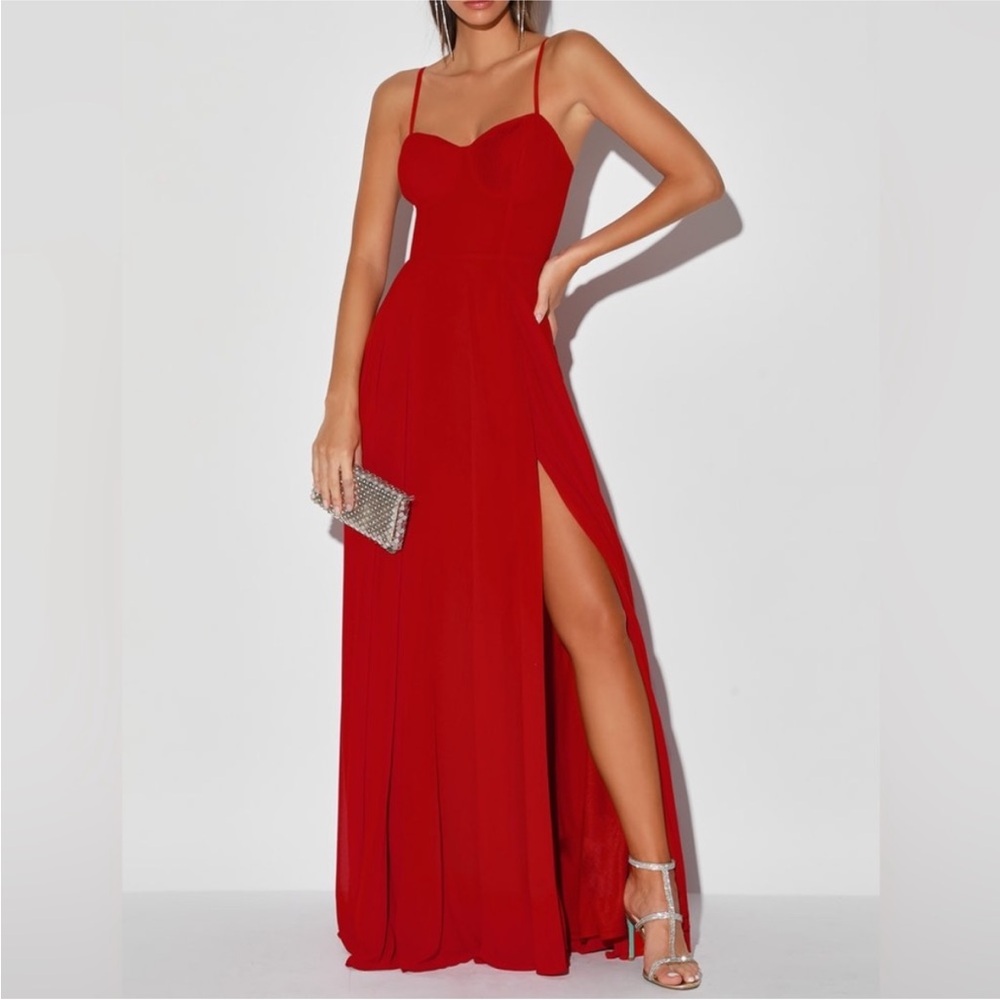 Lulu’s - Red Pleated Bustier Maxi Dress 💃🏻